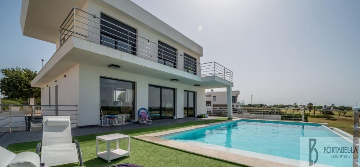 Swimming pool of House or chalet for sale in Puerto Real  with Swimming Pool