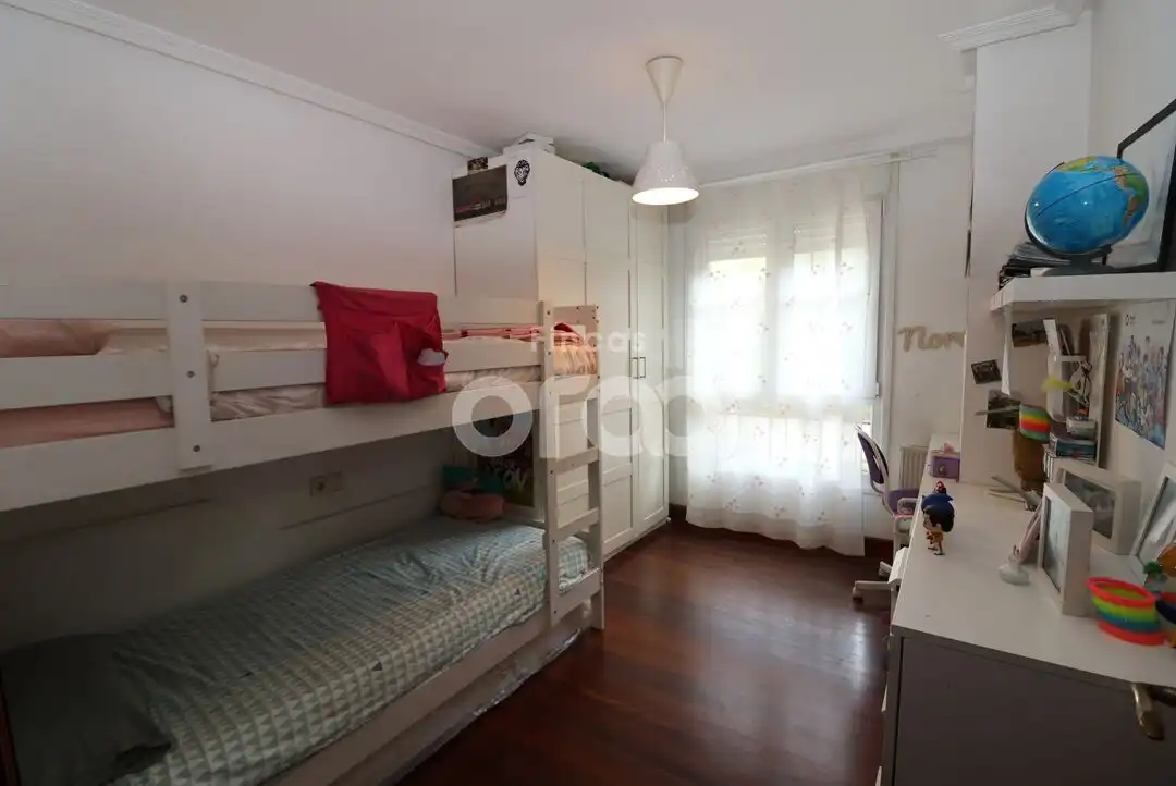 Habitación de Piso en venta en Santurtzi  con Calefacción y Trastero
