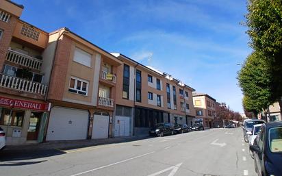 Vista exterior de Pis en venda en Cuéllar amb Calefacció, Terrassa i Traster