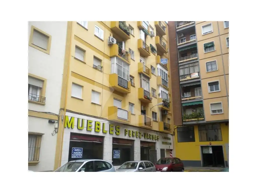 Gewerbefläche zur Miete in Calle Manuel Alfaro Pereira