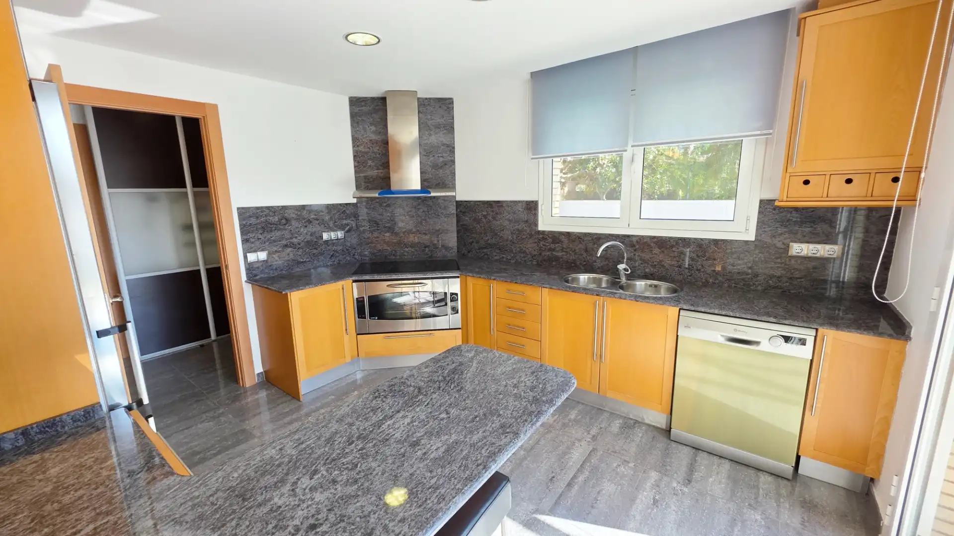 Cocina de Casa o chalet en venta en Tarragona con Calefacción, Jardín privado y Terraza