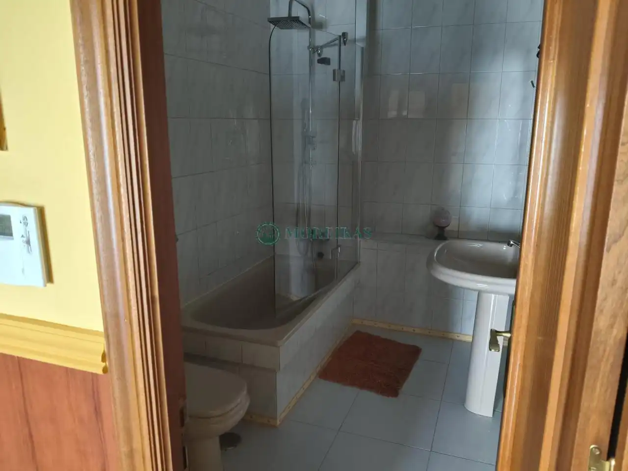 Baño de Casa adosada en venta en O Pereiro de Aguiar  con Calefacción, Jardín privado y Terraza