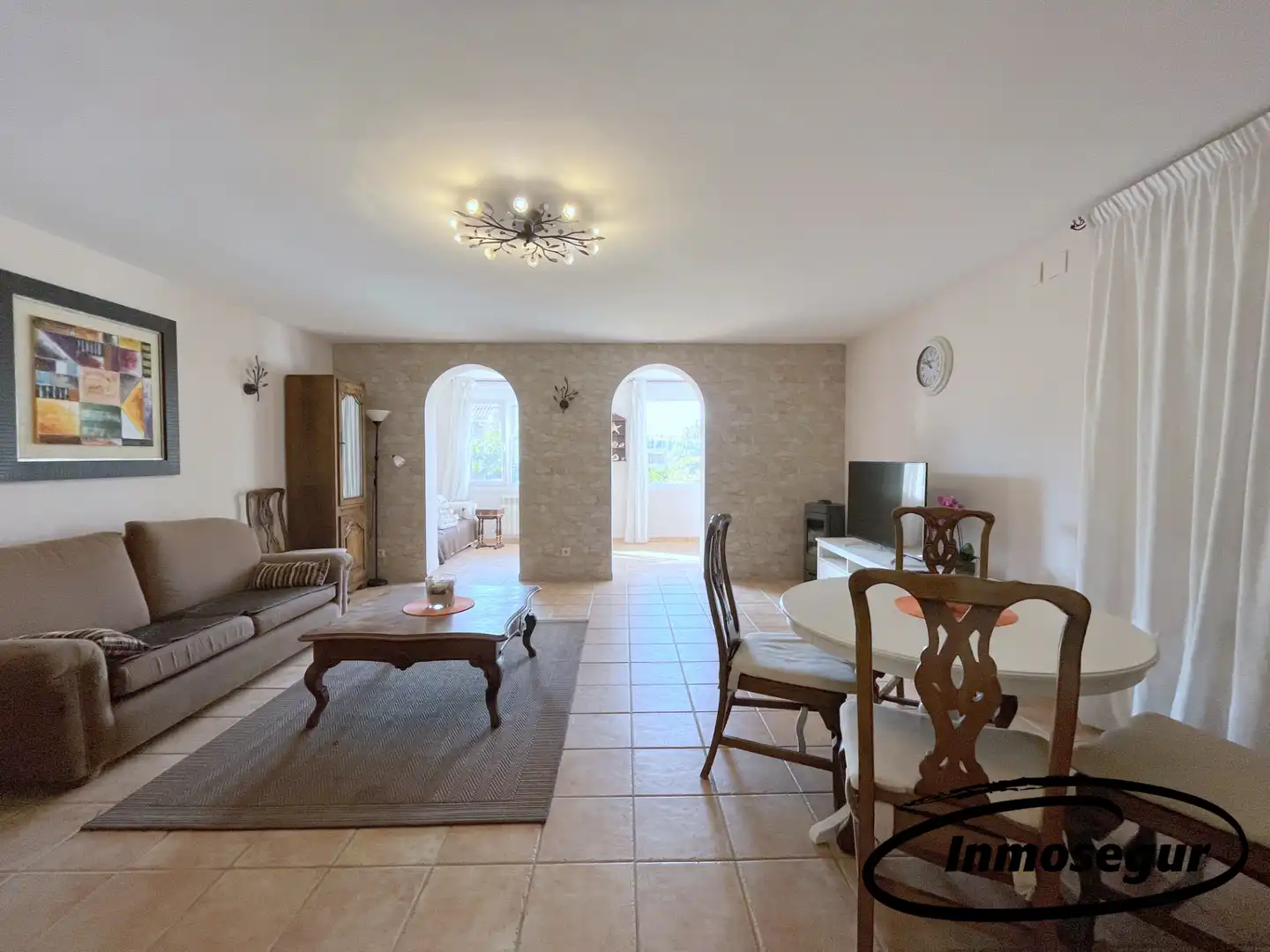 Sala d'estar de Casa adosada en venda en Salou amb Aire condicionat, Calefacció i Jardí privat