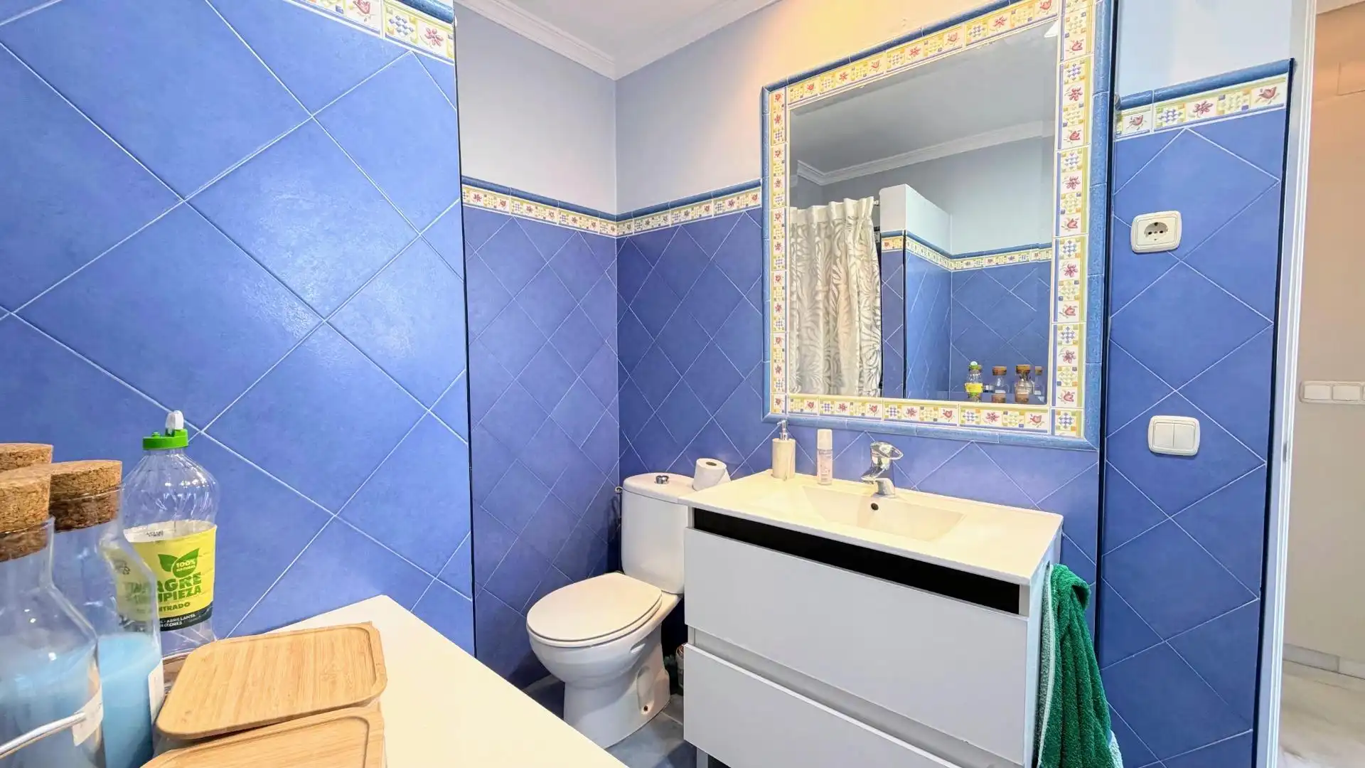 Baño de Casa adosada en venta en Torremolinos con Terraza, Trastero y Piscina comunitaria