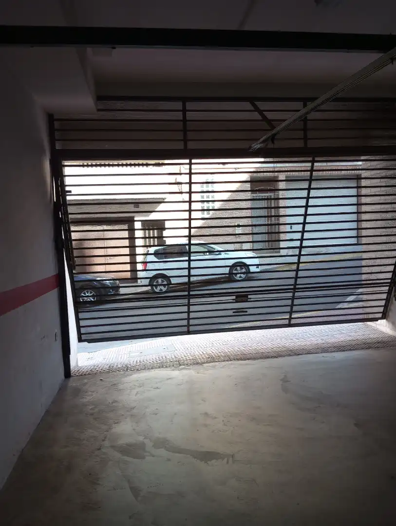 Aparcament de Àtic en venda en Burjassot amb Aire condicionat, Terrassa i Traster