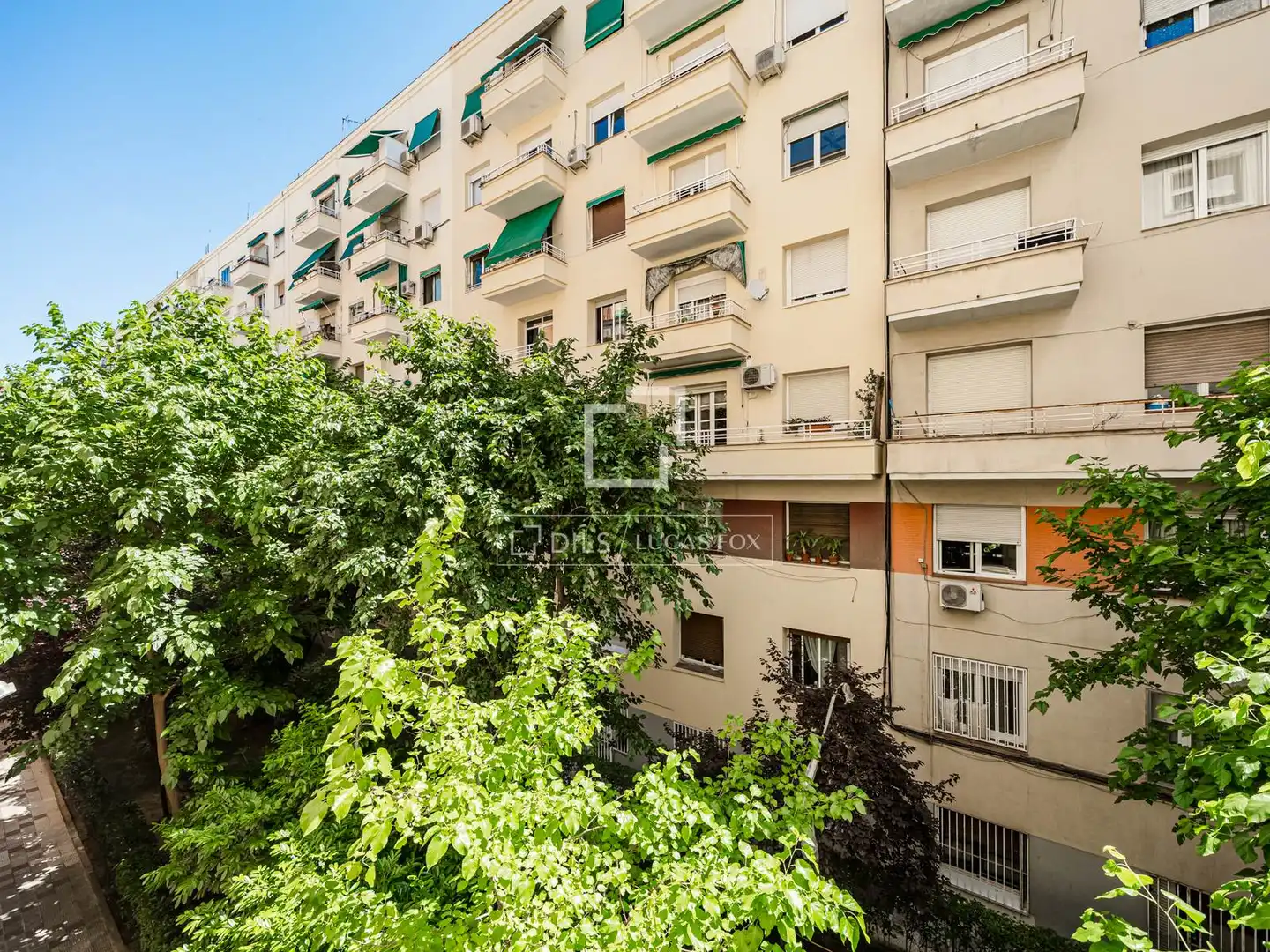 Vista exterior de Piso en venta en Madrid con Aire acondicionado, Calefacción y Terraza