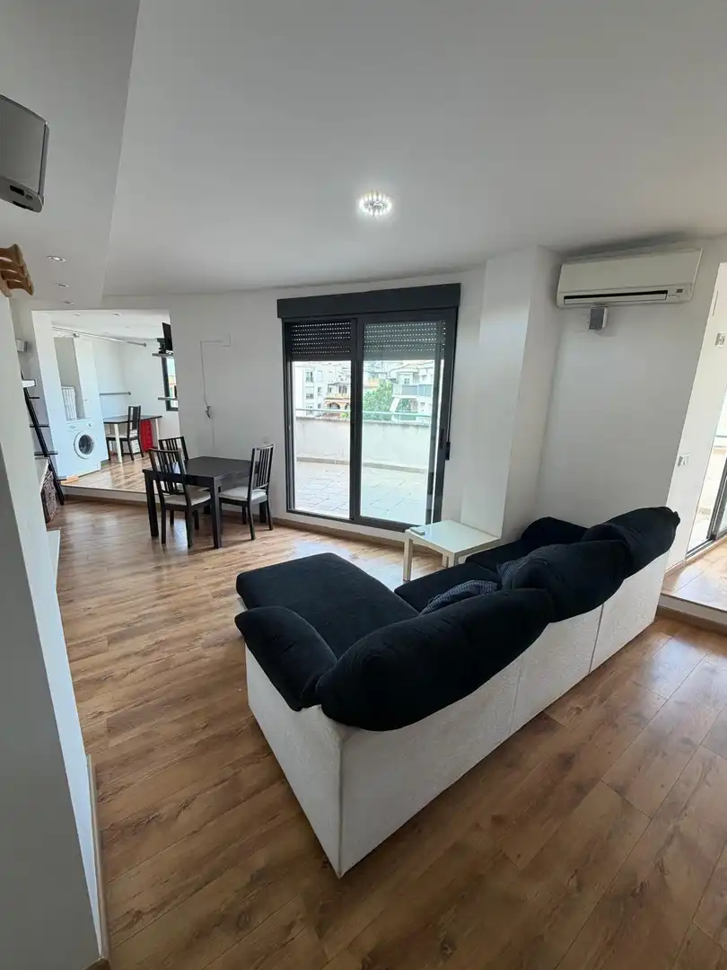 Wohnzimmer von Dachboden zum Verkauf in Náquera mit Privatgarten, Möbliert und Balkon