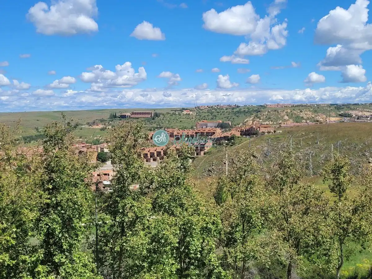 Piso en venta en Segovia con Calefacción y Terraza