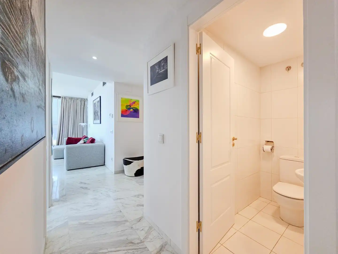 Wohnung zum Verkauf in Barcelona mit Klimaanlage, Heizung und Balkon