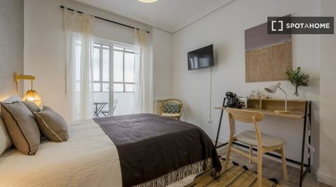 Photo 2 of Flat for rent in Lucero, Madrid Capital