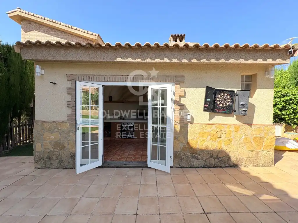 Houses for sale in Calle Goya-La Loma, La Loma