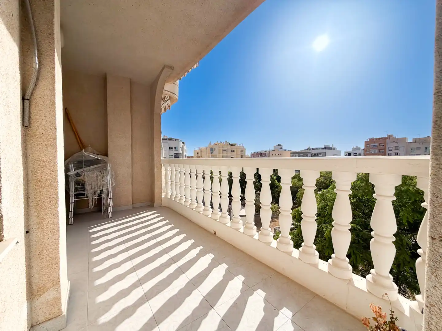 Appartement compact avec ascenseur à vendre à Campello Playa