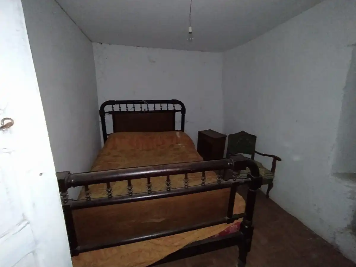 Bedroom of Houses for sale in Fabero  with Heating and Terrace