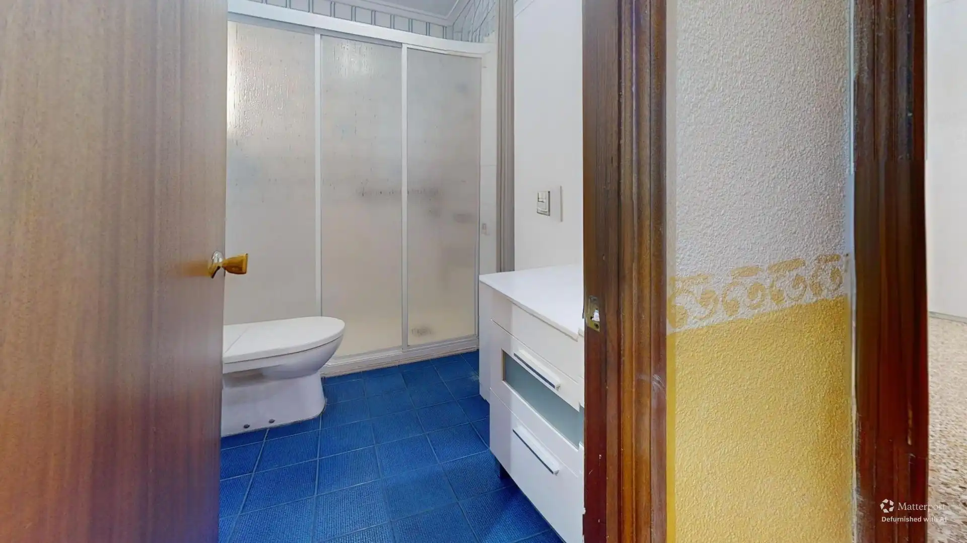 Baño de Piso en venta en Elche / Elx con Aire acondicionado