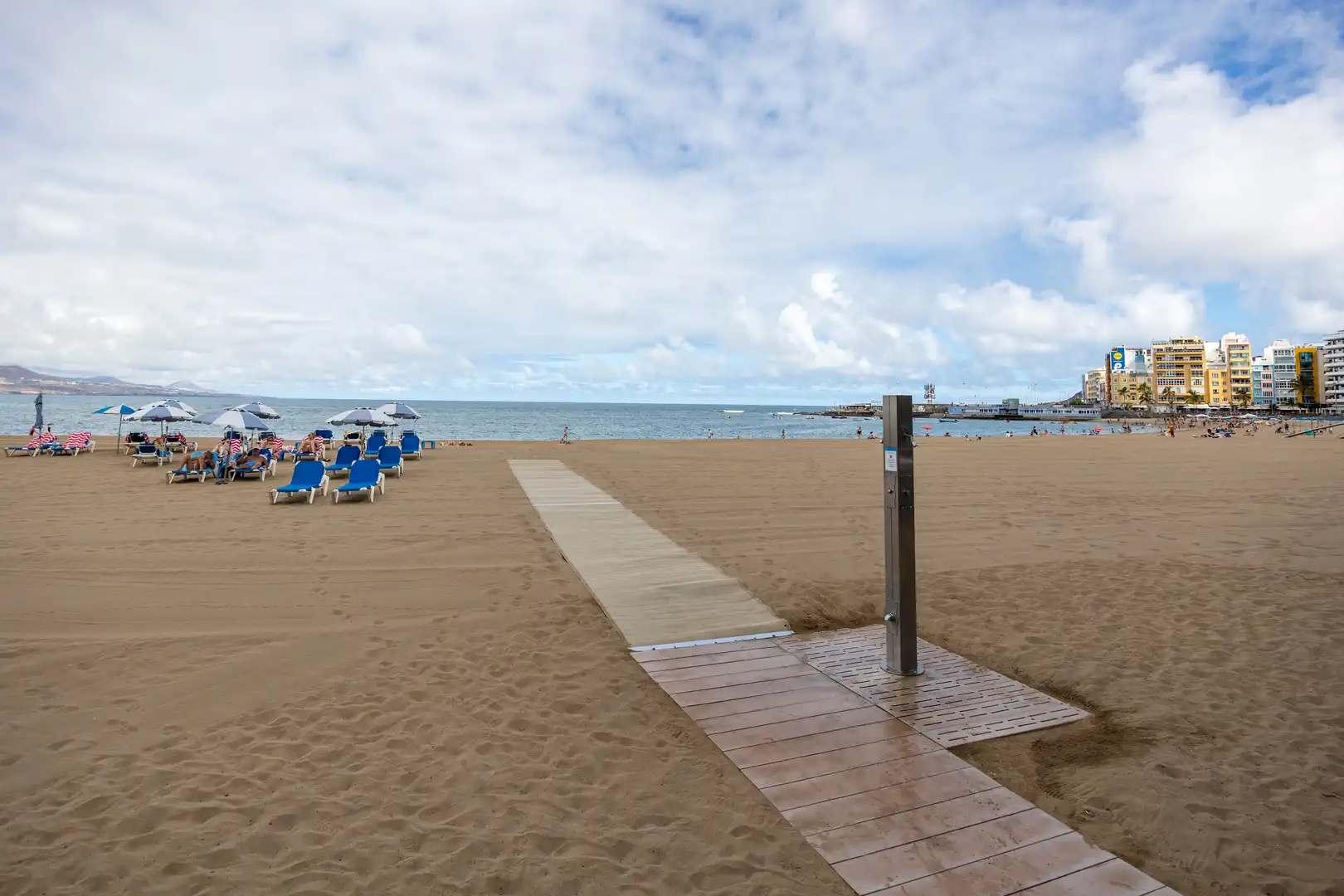 Außenansicht von Wohnungen zur Miete in Las Palmas de Gran Canaria mit Heizung und Möbliert