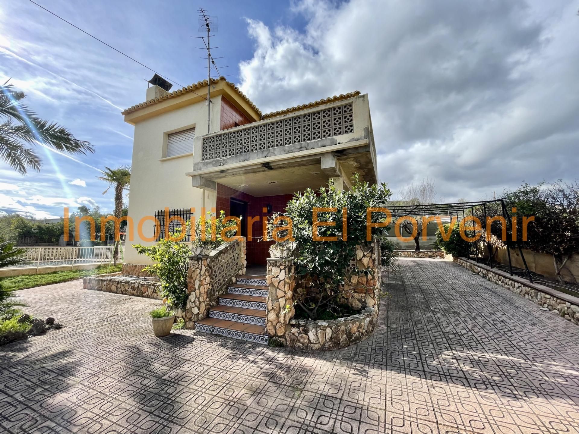 Vista exterior de Casa o chalet en venta en Torrent con Jardín privado y Terraza