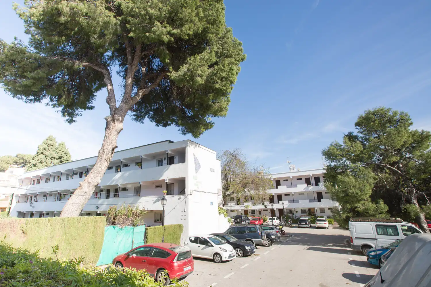 Vista exterior de Apartament en venda en Marbella amb Aire condicionat, Terrassa i Moblat