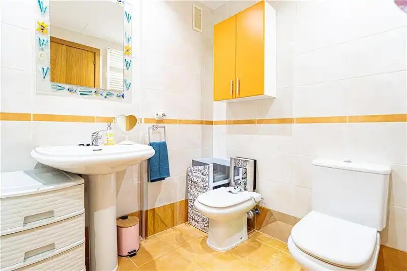 Baño de Piso en venta en  Palma de Mallorca con Aire acondicionado, Calefacción y Terraza