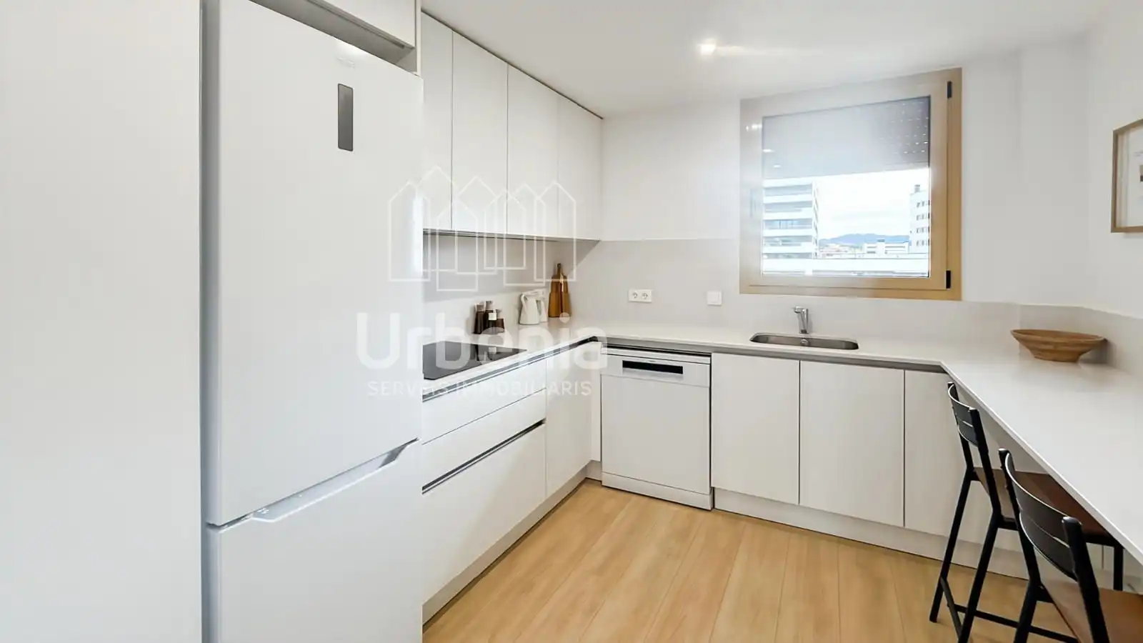 Cocina de Piso de alquiler en Badalona con Aire acondicionado, Calefacción y Terraza