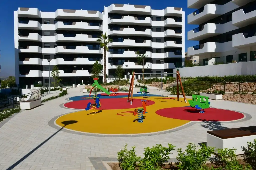 Vista exterior de Apartamento en venta en Elche / Elx con Calefacción, Terraza y Piscina