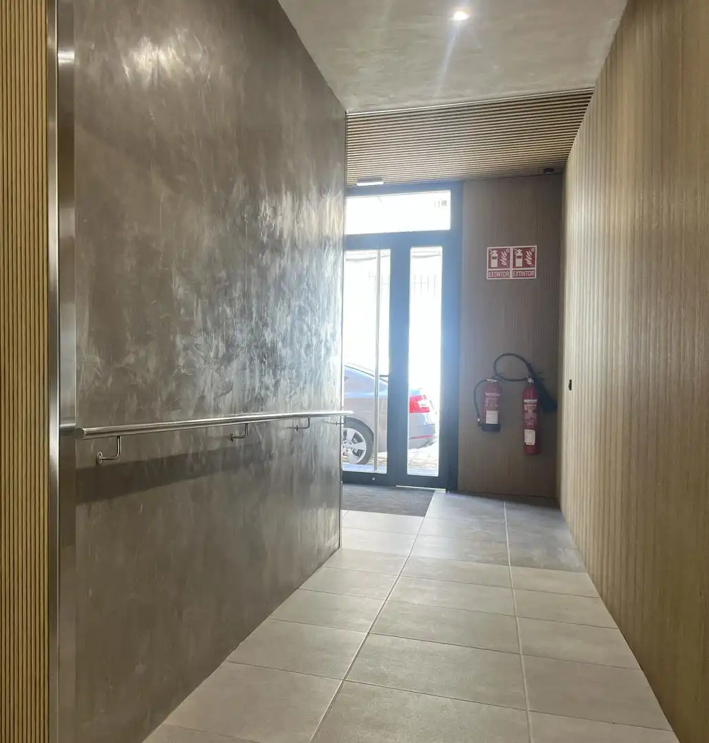 Flat for rent in Sevilla  with Air Conditioner, Heating and Storage room