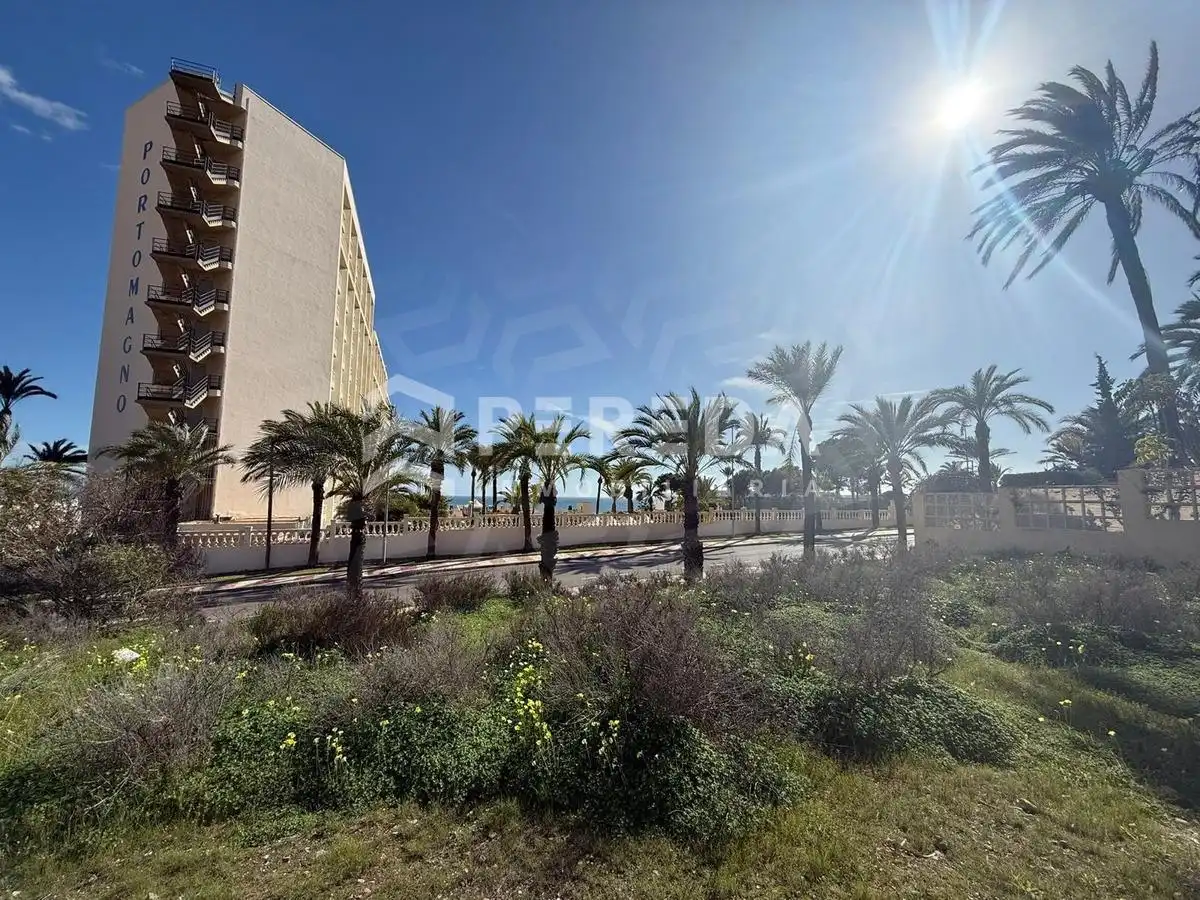 Vista exterior de Residencial en venda en Roquetas de Mar