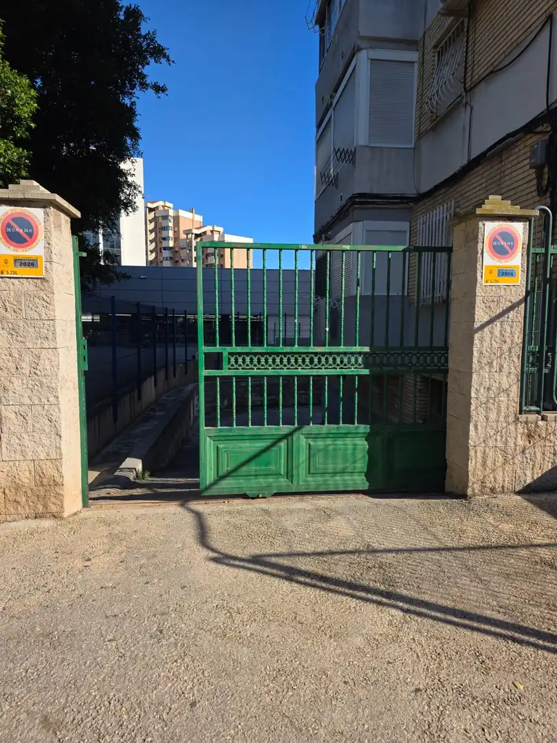 Exterior view of Garage for rent in Alicante / Alacant