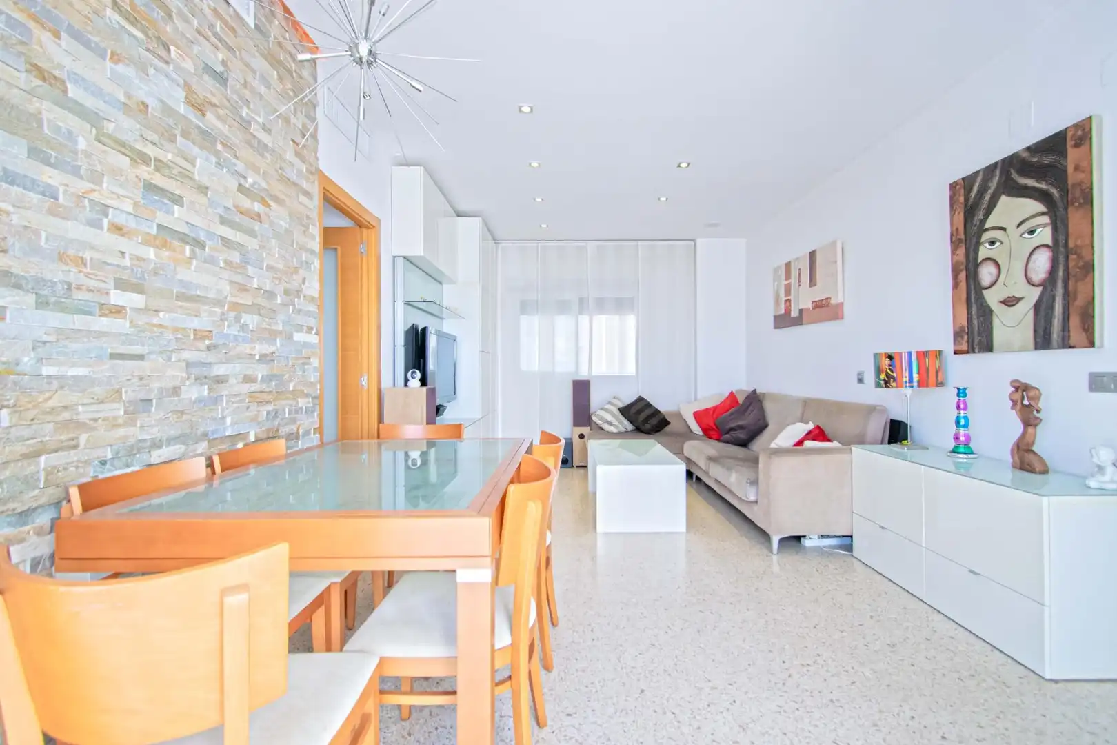 Living room of Flat for sale in Sevilla  with Air Conditioner, Heating and Community pool