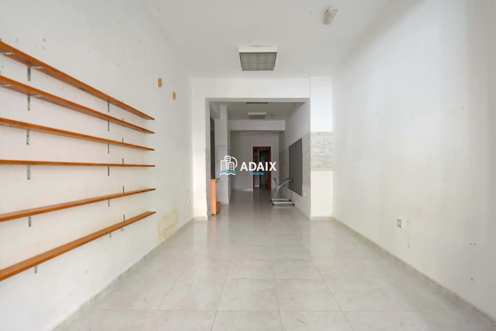 Business premises for sale in CALLE COLÓN  BAJO DE CÁCERES, imagen 2