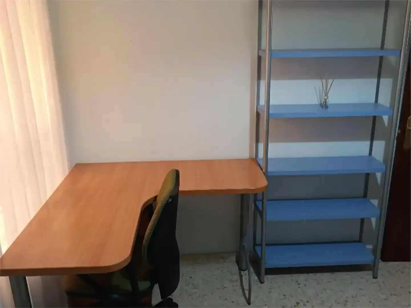 Habitación de Piso en venta en Málaga con Trastero, Amueblado y Balcón