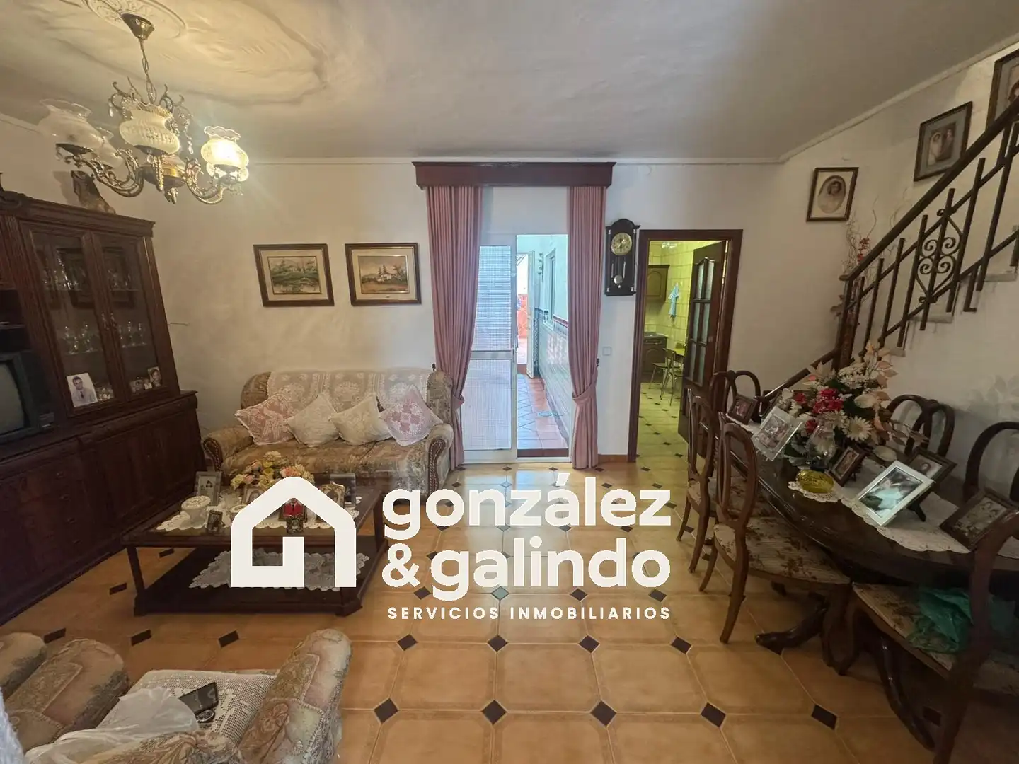 Sala d'estar de Finca rústica en venda en Algámitas