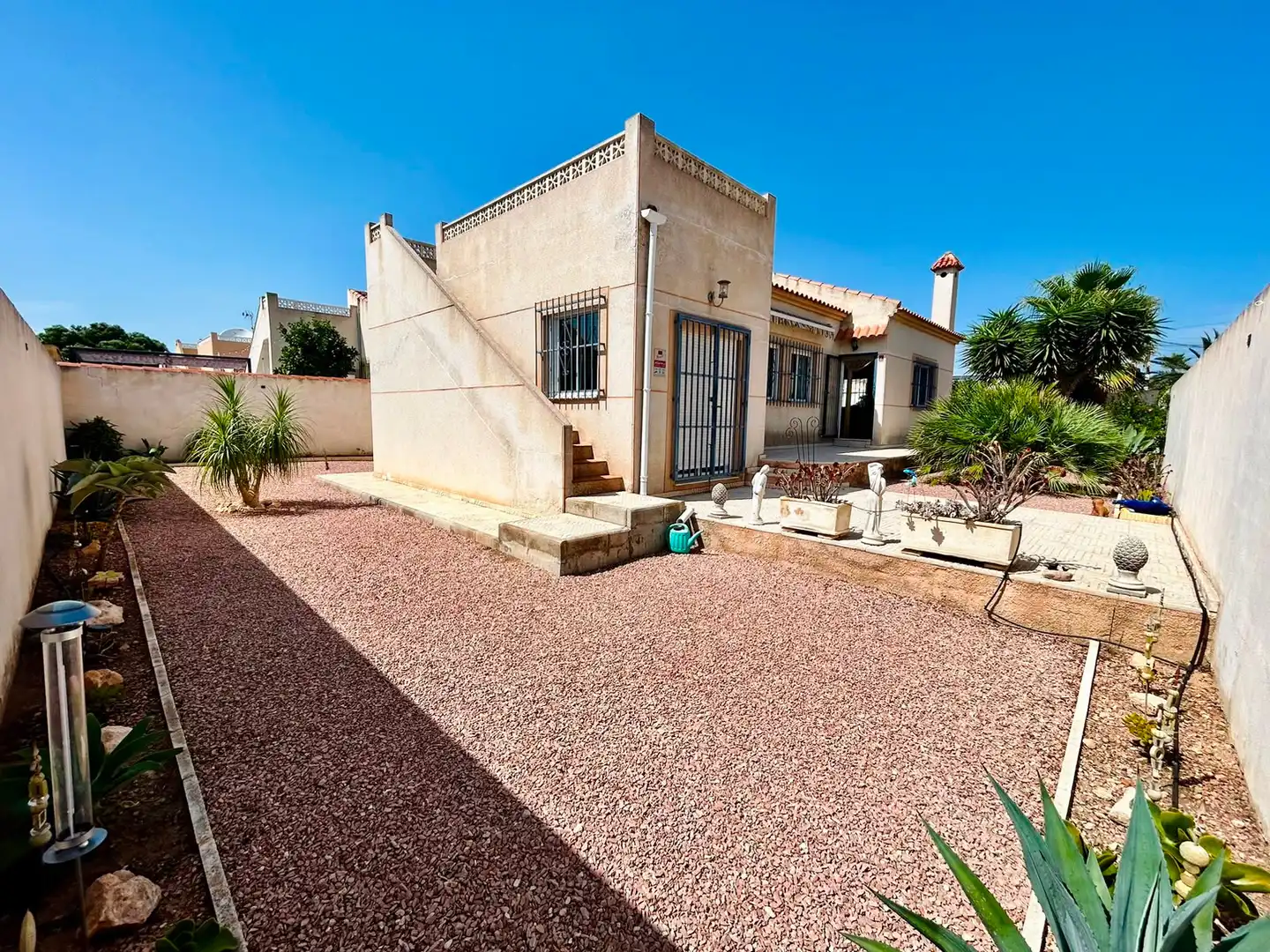 Vista exterior de Casa o xalet en venda en Torrevieja