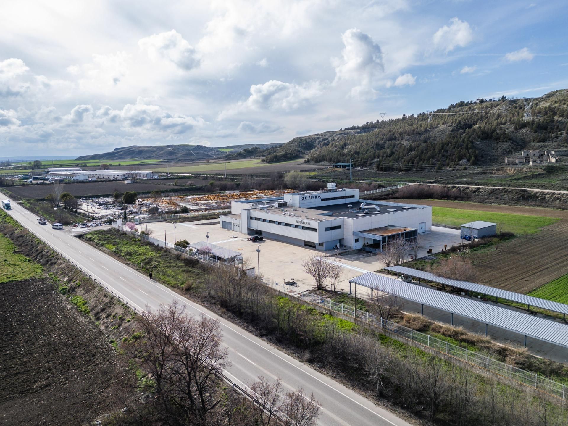 Vista exterior de Nau industrial en venda en Añover de Tajo