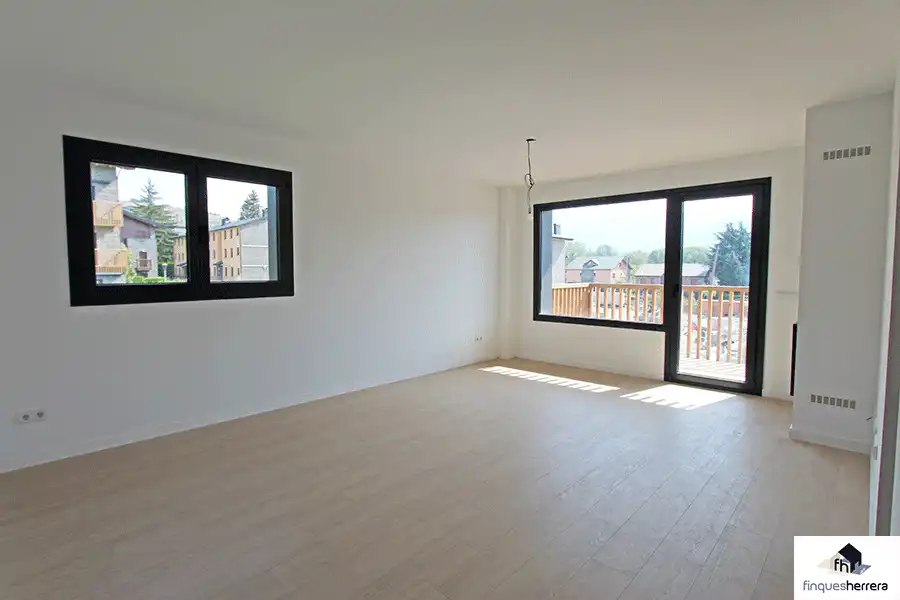 Appartement compact avec terrasse à vendre à Llívia, imagen 4