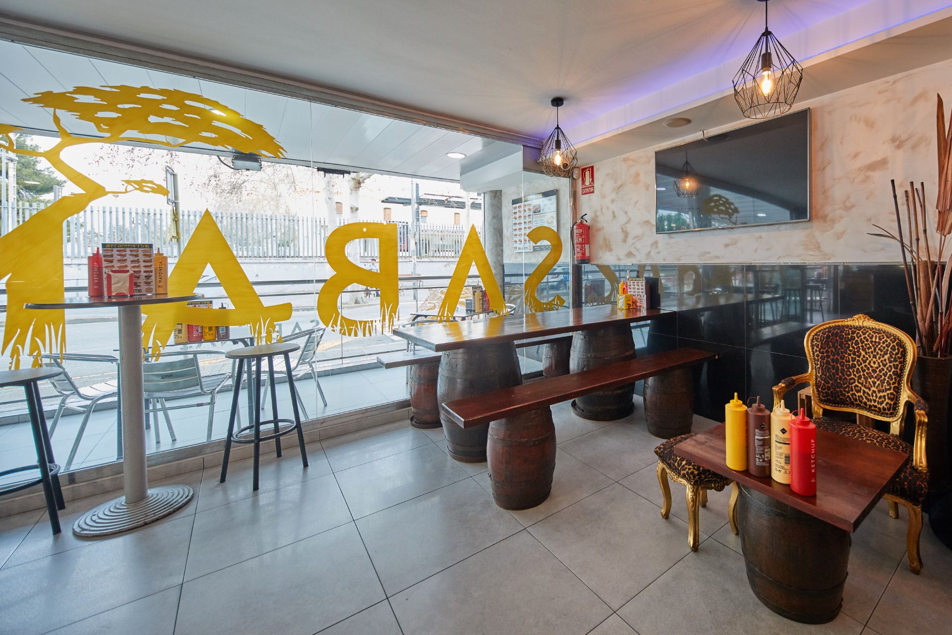 Local en venda en Calafell amb Aire condicionat, Terrassa i Moblat