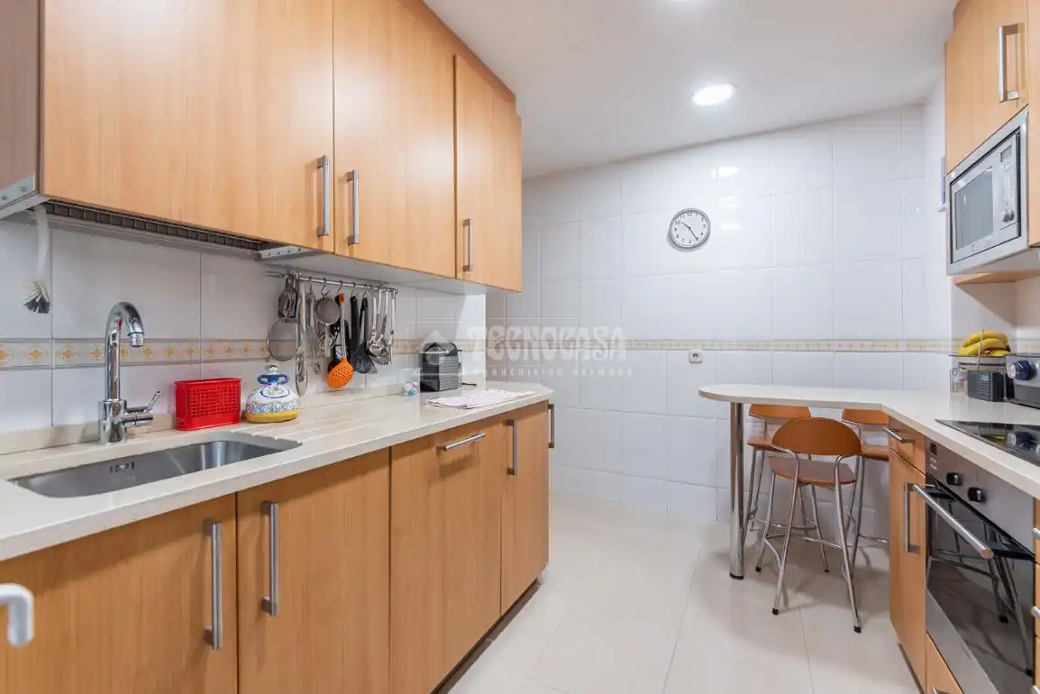 Kitchen of Flat for sale in Madrid  with Air Conditioner, Heating and Parquet flooring
