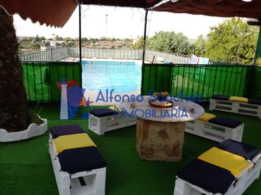 Villa avec piscine à vendre à Almendralejo