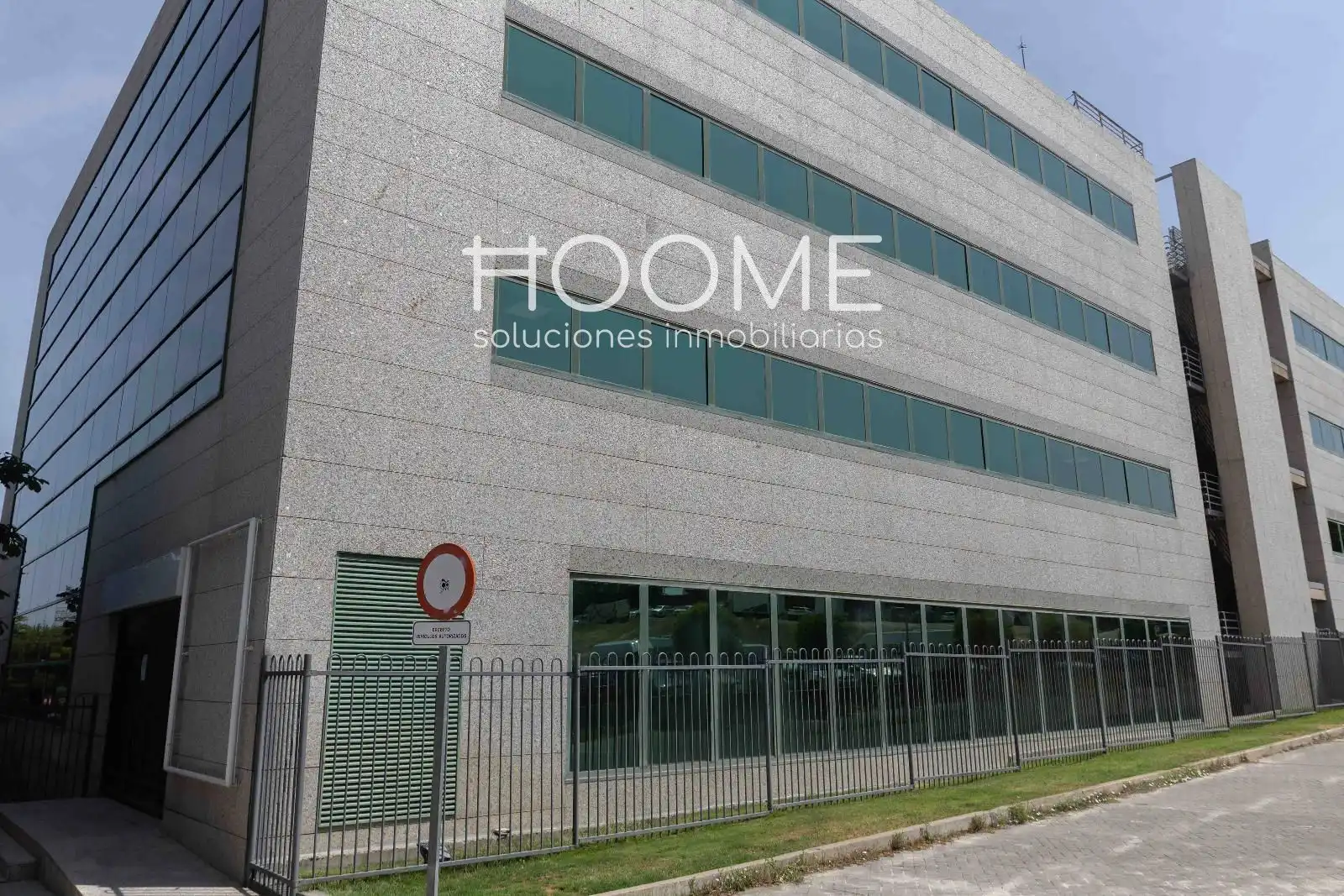 Vista exterior de Piso en venta en San Sebastián de los Reyes con Aire acondicionado, Parquet y Amueblado