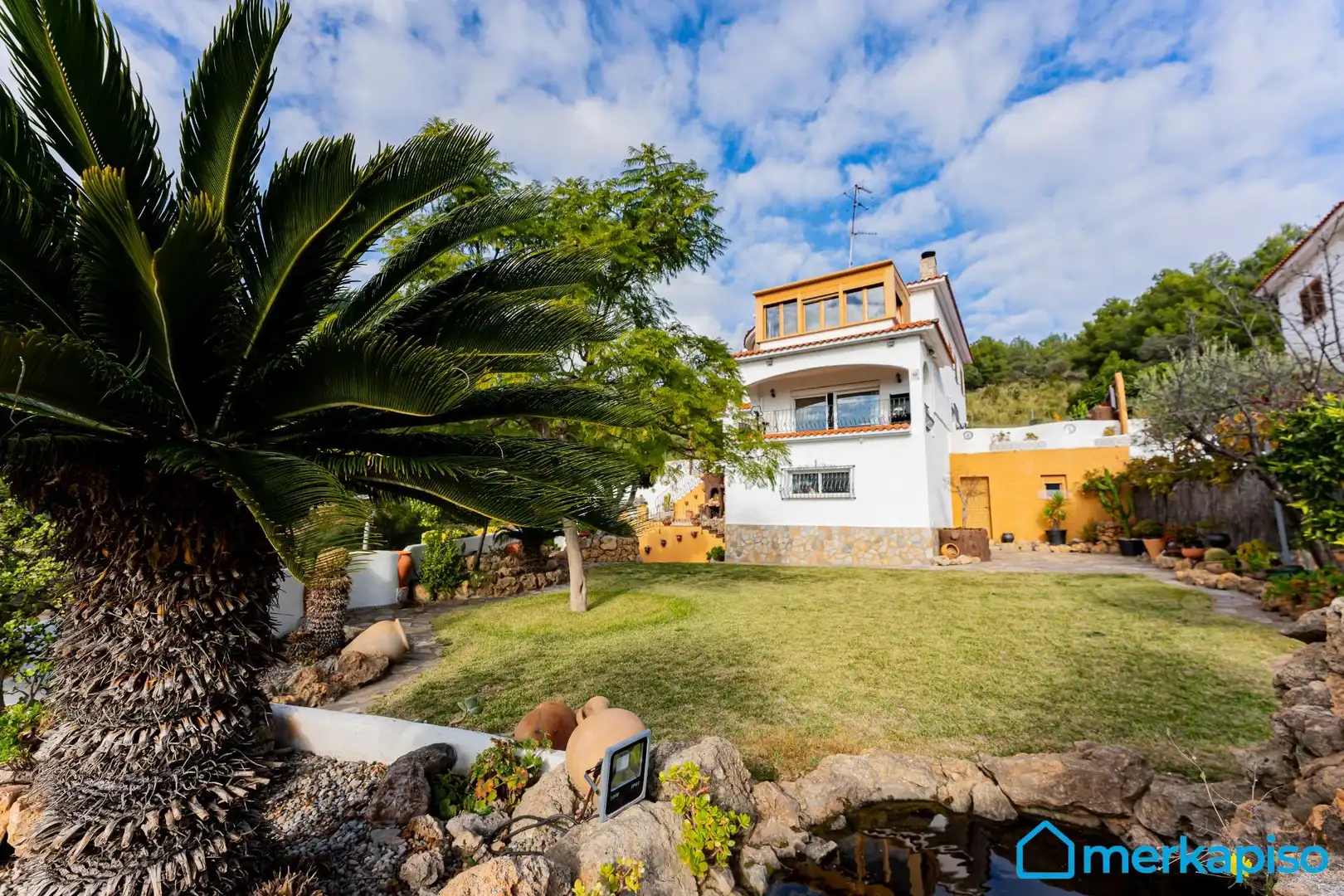 Vista exterior de Finca rústica en venda en Gavà amb Calefacció, Jardí privat i Piscina