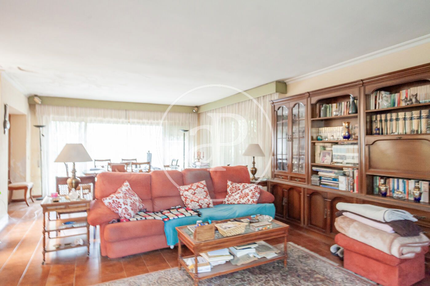 Sala de estar de Casa o chalet en venta en  Madrid Capital con Calefacción, Jardín privado y Terraza