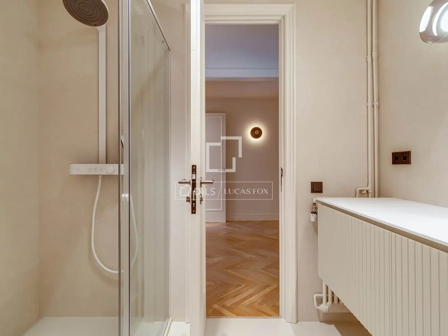 Baño de Ático en venta en Barcelona con Aire acondicionado, Calefacción y Terraza