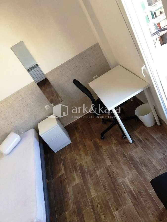 Piso para compartir en La Petxina, Extramurs,  Valencia Capital