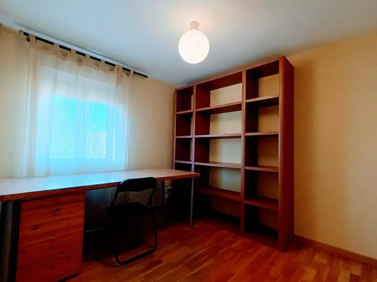 Habitación de Piso de alquiler en Madrid con Aire acondicionado, Calefacción y Amueblado