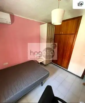 Habitación de Piso de alquiler en Sevilla con Aire acondicionado y Amueblado