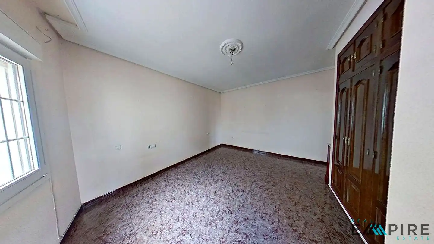 Habitación de Edificio en venta en Illescas