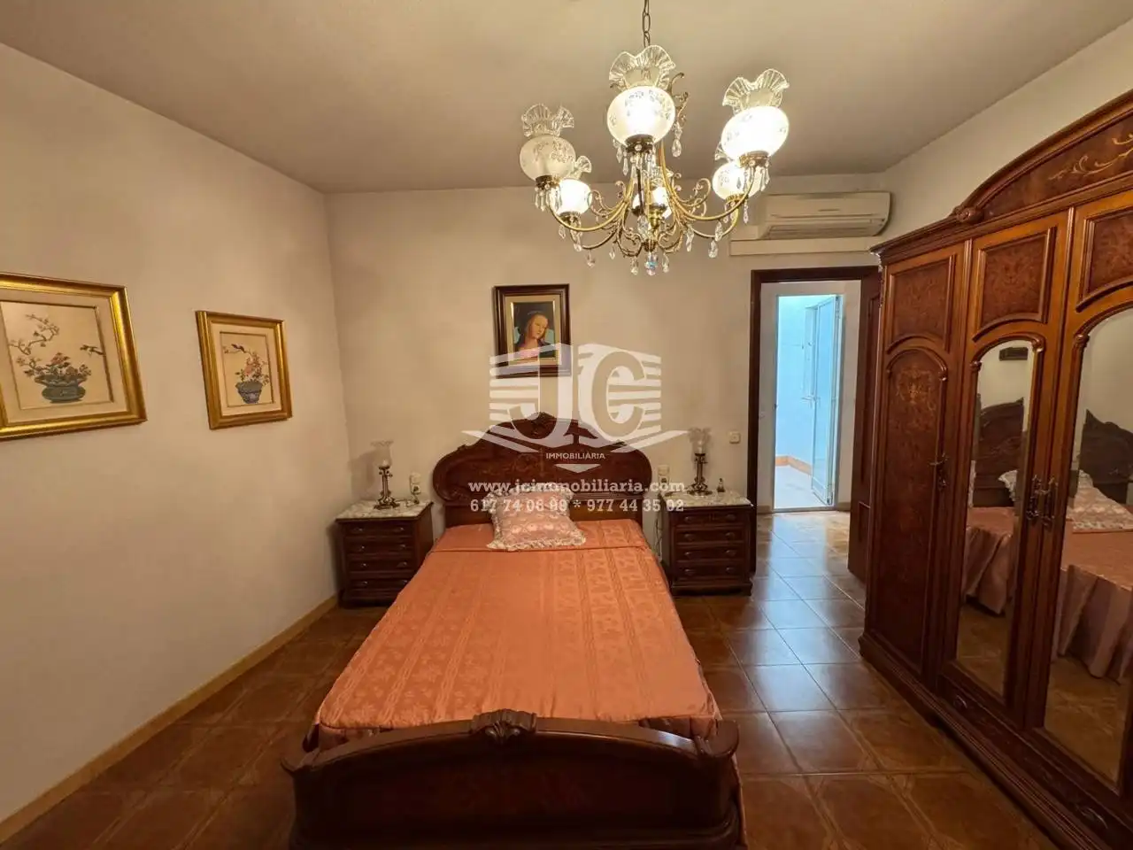 Dormitori de Casa o xalet en venda en Tortosa amb Aire condicionat, Terrassa i Moblat