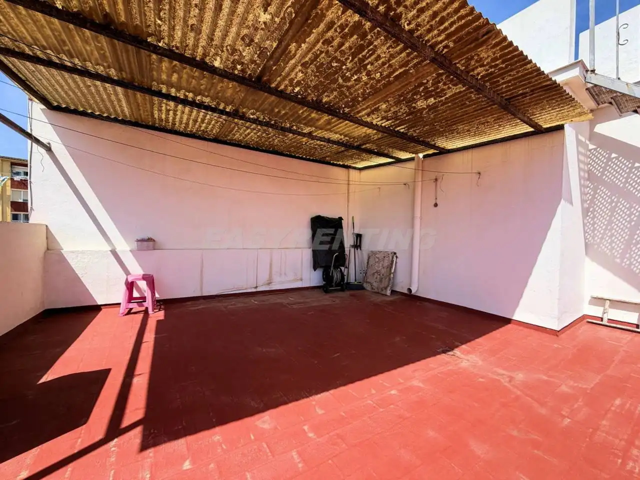 Casa o xalet en venda en La Línea de la Concepción amb Aire condicionat, Terrassa i Moblat