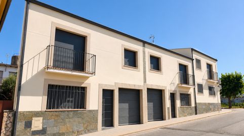 En venta casas unifamiliares adosadas en Vidreres