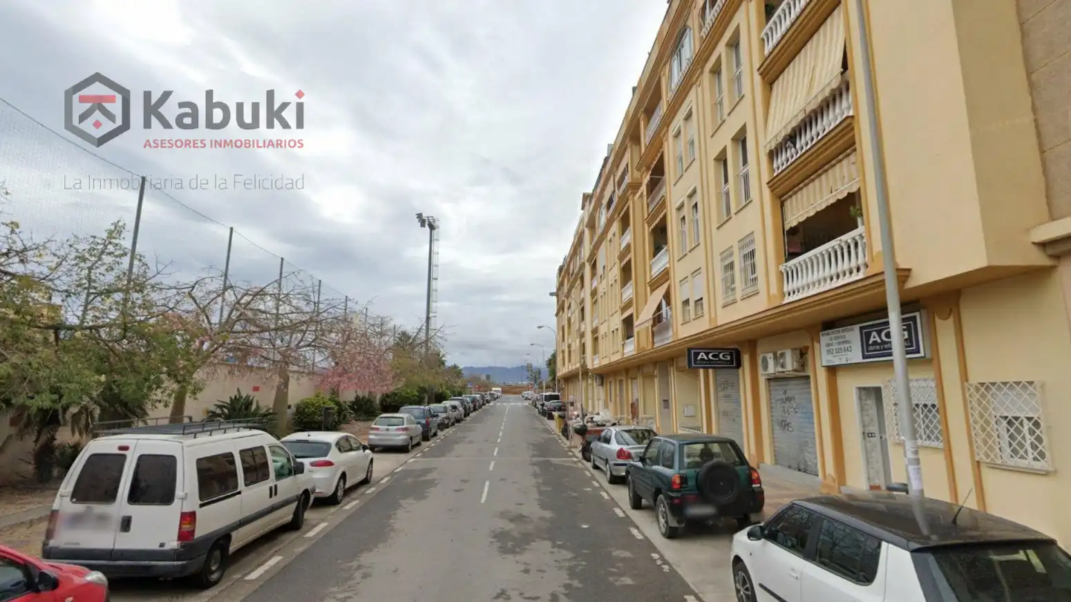 Flat with garden for sale in Málaga - CL PAULO FREIRE