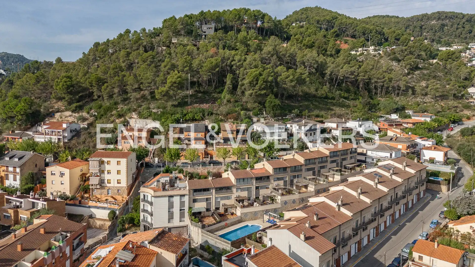 Vista exterior de Casa adosada en venda en Vallirana, Barcelona